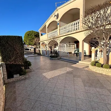 With Parking Space - Lozice, - 21047 비르