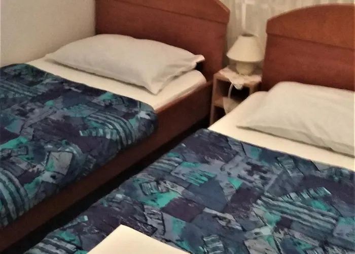 With Parking Space - Lozice, - 21047 Apartament Vir