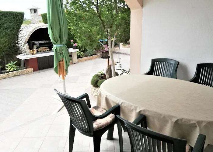 Appartement With Parking Space - Lozice, - 21047 Vir