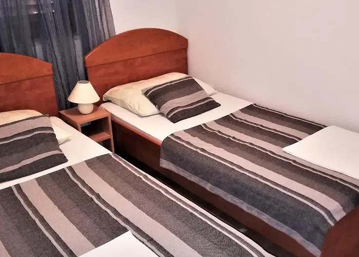 With Parking Space - Lozice, - 21047 Appartement *